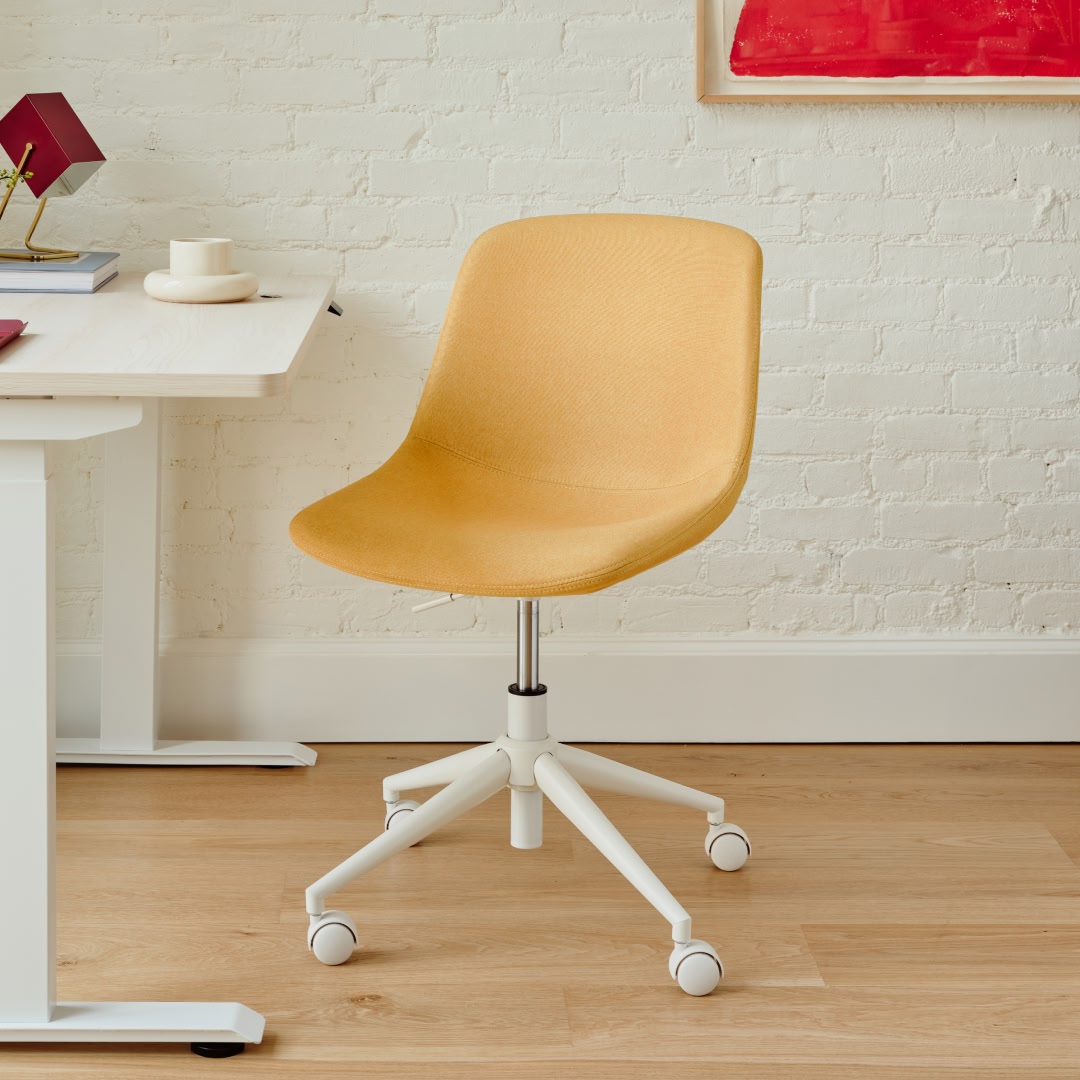 2024APR_Branch__0299_e05349e0-b1bd-4ffb-82f9-094d846a7345 Swivel Chair - Image 1